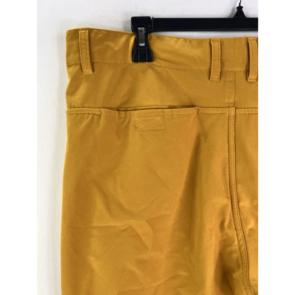 The North Face Shorts Men 38 Yellow Rolling Sun Flashdry Pockets Hiking NF0A3T2Q